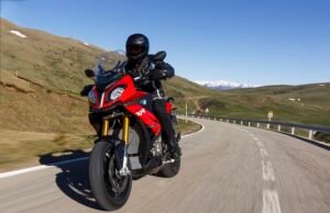 La BMW S 1000 XR combate al Virus-T en Resident Evil: The Final Chapter