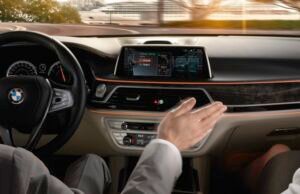 BMW es la primera marca de autos con uso intuitivo del display táctil y función de control mediante gestos