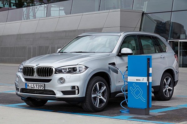 BMW-en-el-salon-del-automovil-2016