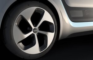 Bridgestone presentó sus llantas de próxima generación para el prototipo del nuevo vehículo Chrysler Portal