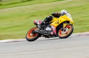 Dunlop y Fedemotos, comprometidos con el deporte a motor en Colombia