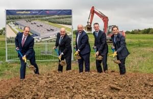 Goodyear avanza en el modelo de negocios conectados con una planta automatizada para llantas