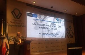 “Las motos no son un problema, son una realidad que hay que gestionar”:Pere Navarro
