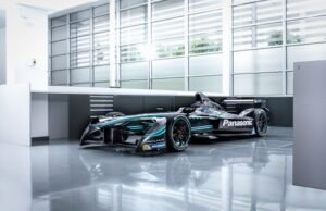 Jaguar vuelve a las carreras con el I-TYPE, un carro de la Formula E