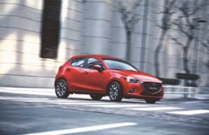 Mazda 2, uno de los vehículos más económicos en costos de reparación, en su categoría