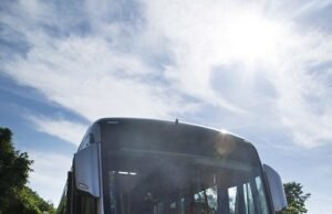 Daimler Colombia fortalece su presencia en el país con la llegada del Bus Super Articulado de Mercedes-Benz