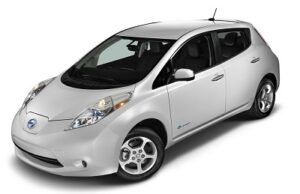 Nissan participó en panel acerca de la movilidad eléctrica Colombia