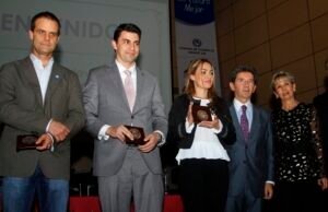 Renault recibe premio como “La Empresa Internacional de Envigado”