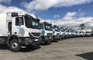Mercedes-Benz entrega flota de camiones para operación de residuos en Bogotá
