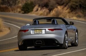 Jaguar presenta super deportivo con motor ingenium 300cv de última generación