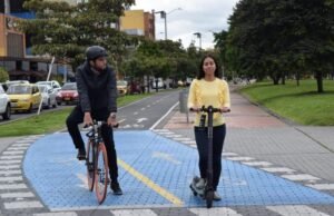Movilidad Bogotá otorga primeros permisos para el alquiler de patinetas en el espacio público