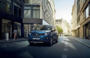 Espacio, placer de conducir, confort, cero emisiones: la gama eléctrica de Peugeot