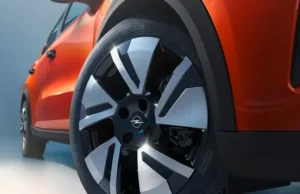 Irreverente, eficiente, 100% eléctrico: el nuevo Opel Crossland llega a Colombia