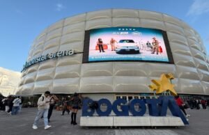 Volvo y Movistar Arena se unen para promover la movilidad eléctrica en Bogotá