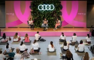 Audi mantiene su compromiso con la prevención de cáncer de mama celebrando la segunda edición de Pink Yoga by Audi