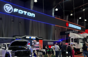 Corautos Andino celebra los 50 años de Colfecar con lanzamientos de camiones Dongfeng y su nueva marca de repuestos OKER