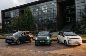 Autocom fortalece su presencia en Colombia con nuevos concesionarios de JAC, Jetour y Karry