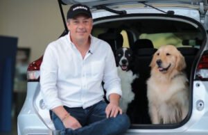 Nissan y Mark Lee, educador canino, te dicen cómo viajar con tu mascota en el auto