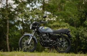 AKT Motos y Grupo Éxito presentan la sexta generación de NKD edición especial EX
