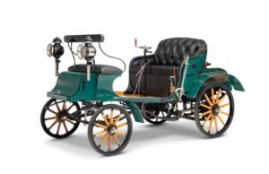 Opel celebra 127 años de irreverencia sobre ruedas