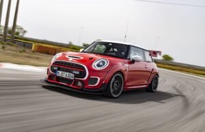 MINI John Cooper Works completa otro hito en su camino hacia las 24 horas