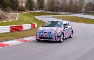 El nuevo MINI Cooper Electric: manejo divertido totalmente eléctrico para el futuro