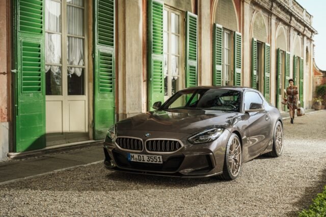P90505526_lowRes_bmw-concept-touring-1-2