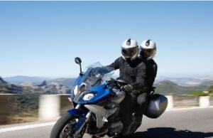 Precauciones para los viajeros en moto