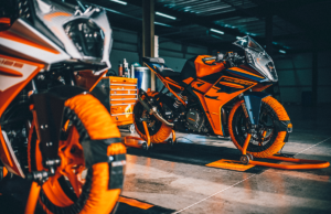 KTM presenta las nuevas RC390 y RC200