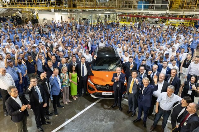 RENAULT-DE-BRASIL-ANUNCIA-INVERSION-DE-EUR-350-MILLONES-PARA-FABRICAR-UN-NUEVO-C-SUV-2-scaled