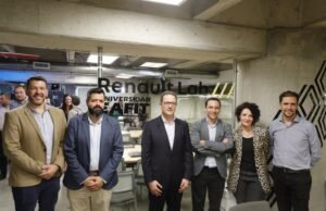 RENAULT SOFASA INAUGURA UN NUEVO RENAULT LAB CON LA UNIVERSIDAD EAFIT
