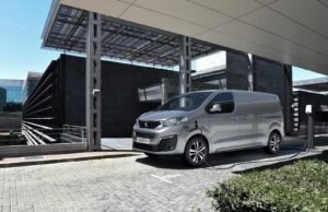 PEUGEOT recibe tres galardones en los premios Automobiles Awards