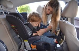 Seguridad infantil en el vehículo, conozca datos claves de los Sistemas de Retención Infantil (SRI) y su adecuado uso.