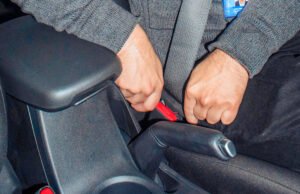 Use bien el cinturón de seguridad
