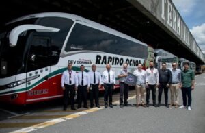 Scania refuerza su liderazgo en el transporte sostenible con la entrega de 25 buses a Rápido Ochoa