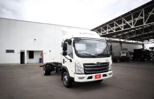 Forland presenta su nueva línea de camiones livianos en el marco del salón del automóvil