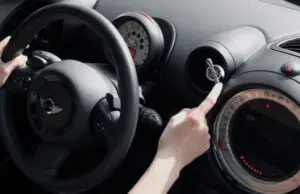 Evite estos 5 desagradables olores en el carro con las siguientes recomendaciones