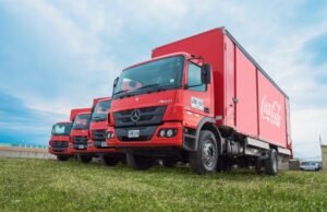 Camiones Mercedes-Benz ruedan con Renting Colombia