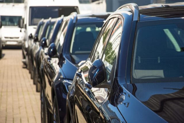 number-cars-with-folded-rearview-mirrors-scaled