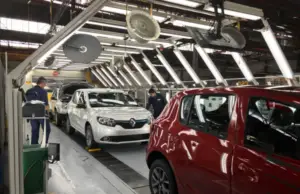 RENAULT-Sofasa reanuda operación industrial y comercial